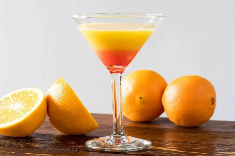 vodka con jugo de naranja nombre - Cómo se le llama al vodka con refresco