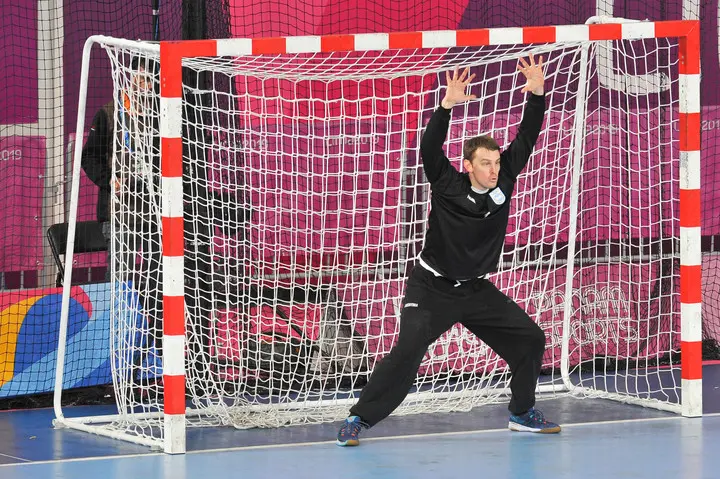 se puede jugar sin arquero en handball - Cuándo se puede jugar con el arquero en handball