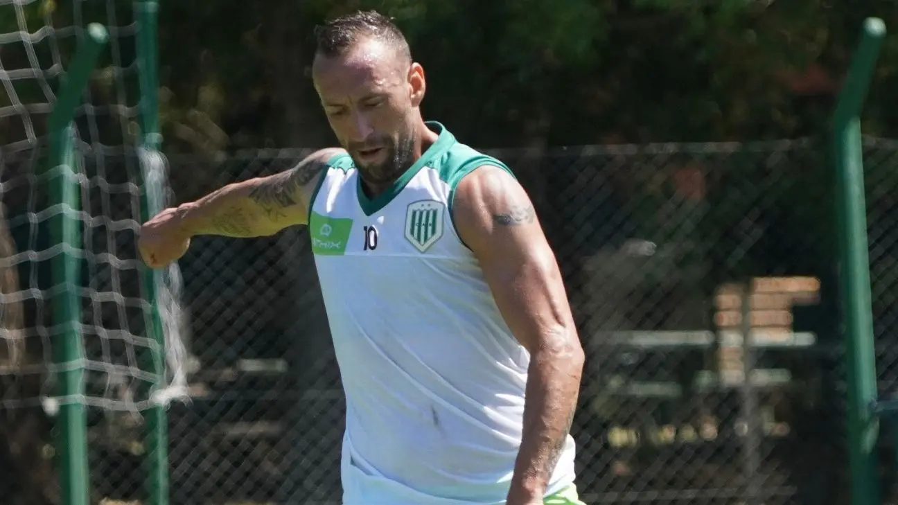 uruguayo que juega en river - Cuántos jugadores uruguayos juegan en Argentina