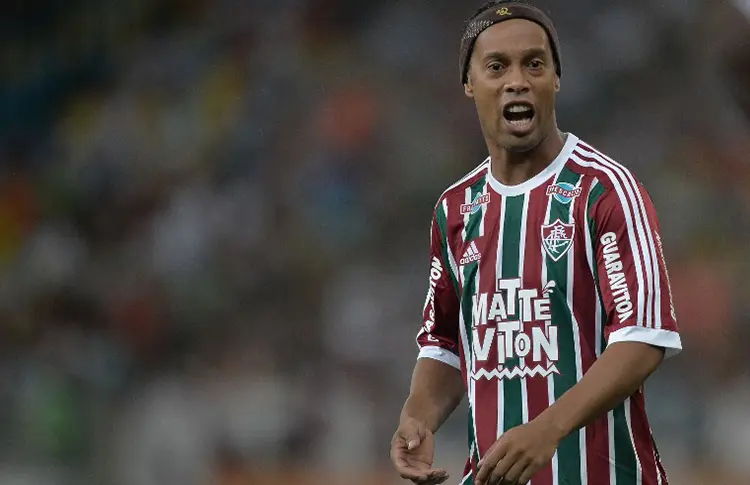 donde jugaba ronaldinho - Dónde jugaba Ronaldinho en el 2013
