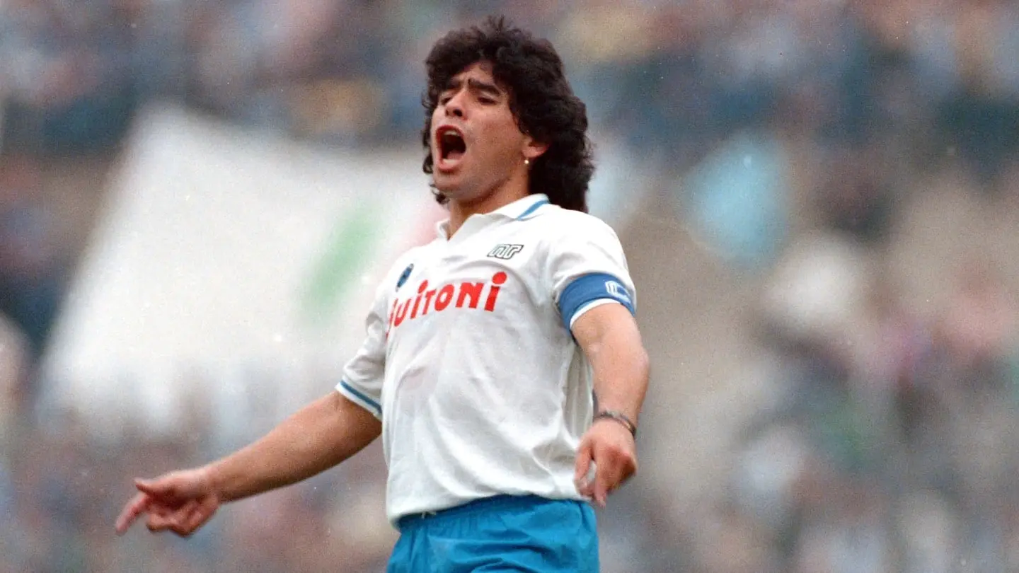 en que año jugo maradona en napoli - Por qué adoran a Maradona en Nápoles