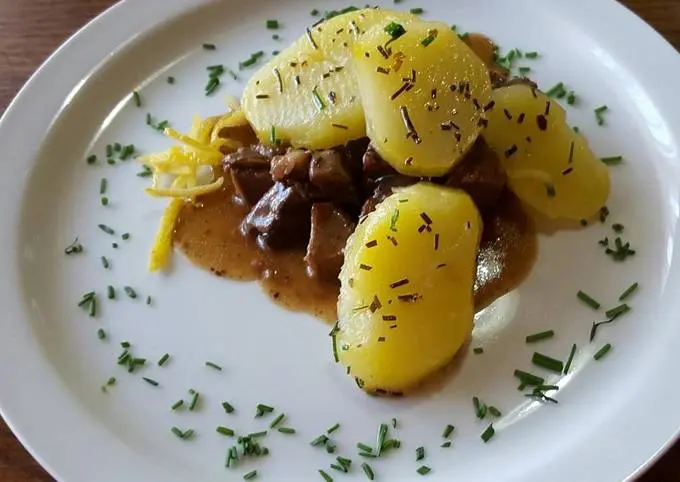 carne en su jugo con papas - Por qué se dice carne con papá