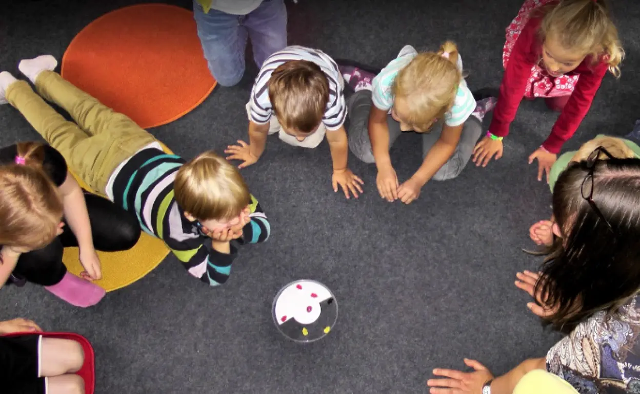 juegos para jugar con los hijos en casa - Qué actividades hacer con tu hijo en casa