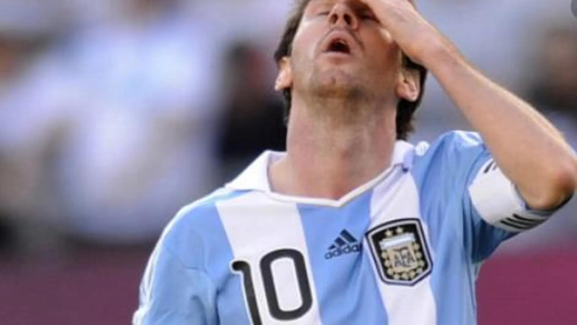 messi jugando mal - Qué enfermedad tenía Messi que no crecia