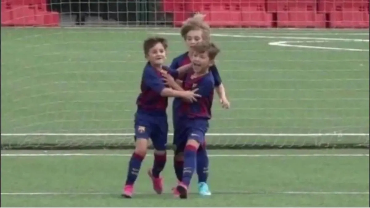 hijo de lionel messi jugando futbol - Qué es Thiago de Messi