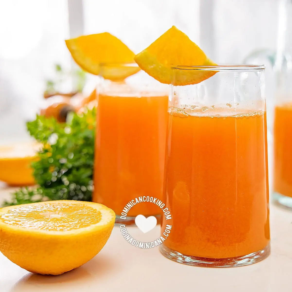 imagen de un jugo de naranja - Qué forma tiene el jugo de naranja